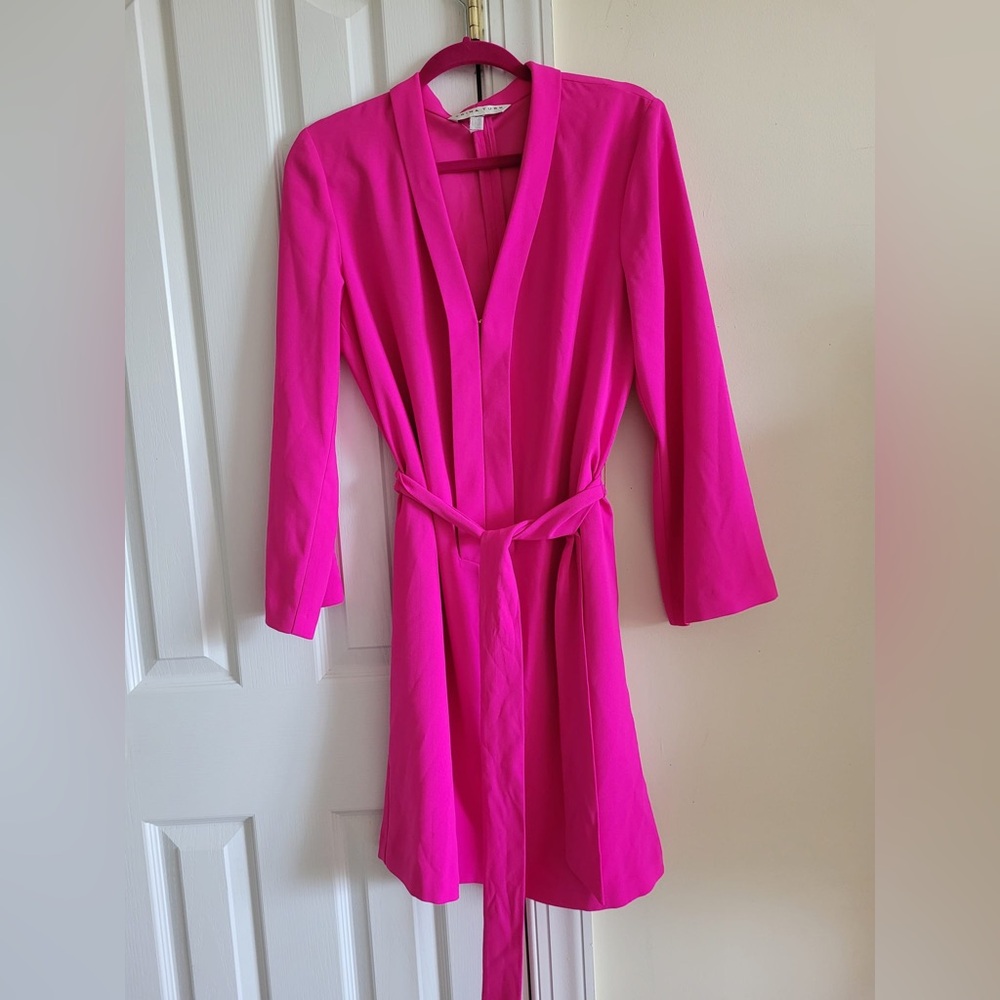 Trina Turk Fuchsia Bright color belted long sleeve mini dress size 10